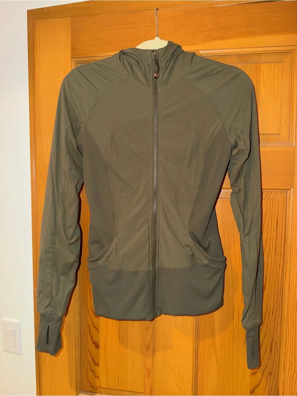 Lululemon Reversible Full Zip Hooded Jacket Olive Green Size 6 Thumbholes